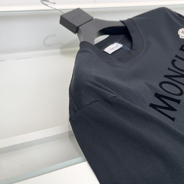 着心地の良い モンクレール コピーロゴ コットン クルーネック Tシャツ moh72542